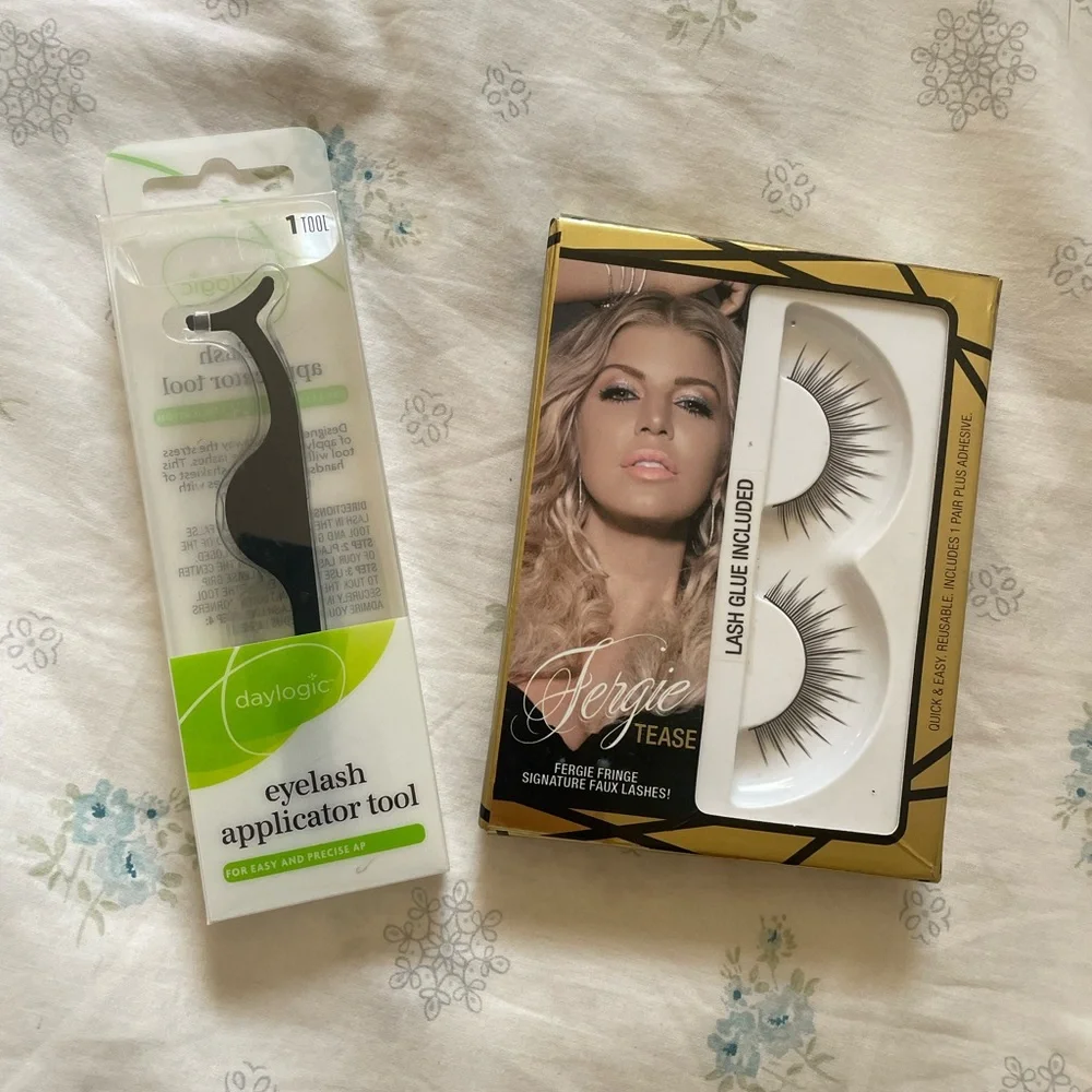 Eyelash Bundle New In Box - Picture 1 of 5
